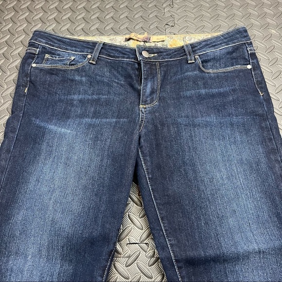 PAIGE | Roxbury Crop Jeans - Picture 5 of 12